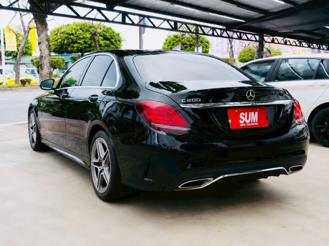 會長の店認證車☆總代理大改款C200 AMG 1.5油電/C43空力套件/一手只跑7萬/雙電記憶座椅/免鑰匙/LED頭燈  第2張相片