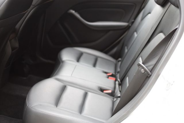 會長の認證車☆總代理B200 1.6cc/自用保證只跑7萬多/安卓大螢幕/全景天窗/雙前電動椅/倒車顯影/九安全氣囊  第4張相片