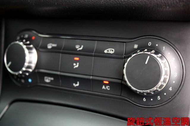 會長の認證車☆總代理B200 1.6cc/自用保證只跑7萬多/安卓大螢幕/全景天窗/雙前電動椅/倒車顯影/九安全氣囊  第9張相片