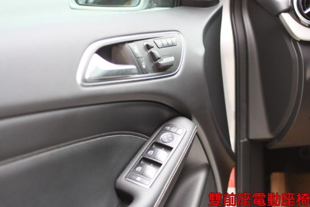 會長の認證車☆總代理B200 1.6cc/自用保證只跑7萬多/安卓大螢幕/全景天窗/雙前電動椅/倒車顯影/九安全氣囊  第11張相片