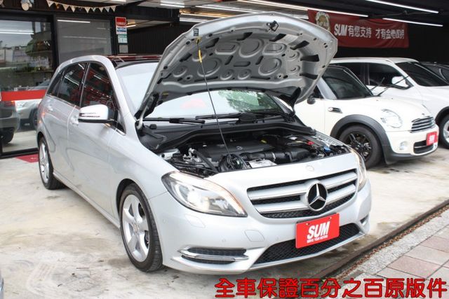 會長の認證車☆總代理B200 1.6cc/自用保證只跑7萬多/安卓大螢幕/全景天窗/雙前電動椅/倒車顯影/九安全氣囊  第14張相片