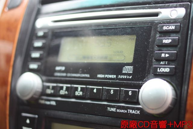 會長の店認證車/半年保固☆小改款天窗2.0柴油旗艦‧自用車+里程數保證只跑10萬‧雙側踏板‧定速•電動椅•恆溫‧極優車況  第12張相片