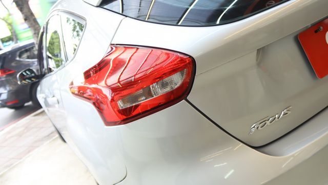 會長の店認證車/五重送專案☆極美渦輪小改款 FOCUS 1.5T.雙安+循跡防滑.F1手自排快撥.選配多合一大螢幕  第16張相片