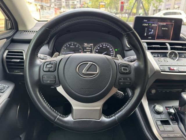 會長の店認證車/五重送專案☆小改款NX200 自用車＋只跑7萬/免鑰/ACC跟車/車道偏移/盲點偵測/自動煞停  第6張相片