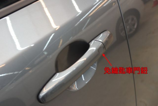 會長の店認證車☆小改款 V40 T3旗艦版.自用跑12萬公里.ACC跟車.車道偏移.盲點.雙前電動椅  第16張相片