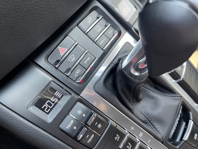 MACAN S 里程保證/四驅運動休旅車/18向電動椅/四車門摸門/越野模式/車道維持輔助  第14張相片