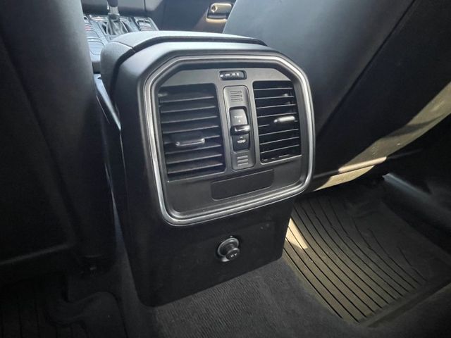 MACAN S 里程保證/四驅運動休旅車/18向電動椅/四車門摸門/越野模式/車道維持輔助  第15張相片