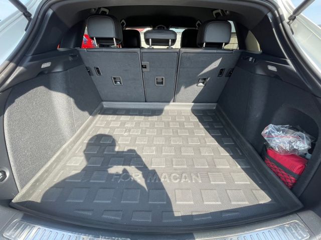 MACAN S 里程保證/四驅運動休旅車/18向電動椅/四車門摸門/越野模式/車道維持輔助  第20張相片