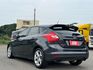 Focus運動型 電動天窗/分區恆溫空調/衛星導航/定速巡航/電動摺疊後視鏡/抬頭顯示器/倒車顯影  第6張縮圖