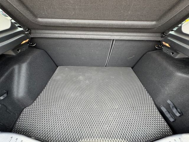 Focus運動型 電動天窗/分區恆溫空調/衛星導航/定速巡航/電動摺疊後視鏡/抬頭顯示器/倒車顯影  第19張相片