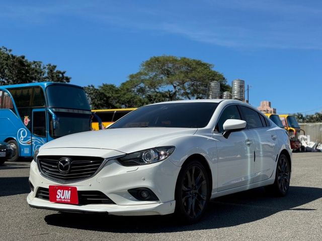 Mazda6柴油旗艦型 電動天窗/駕駛座記憶椅/雙前座電動椅/盲點/前駐雷達/巡跡防滑/車偏警示/抬顯  第1張相片