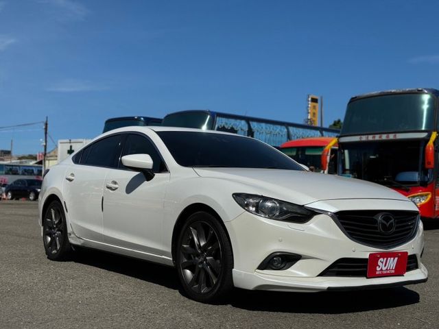 Mazda6柴油旗艦型 電動天窗/駕駛座記憶椅/雙前座電動椅/盲點/前駐雷達/巡跡防滑/車偏警示/抬顯  第3張相片