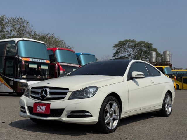 C250 Coupe 全景天窗/定速/倒車顯影/分區恆溫空調/雙前座記憶椅/後座出風口  第1張相片