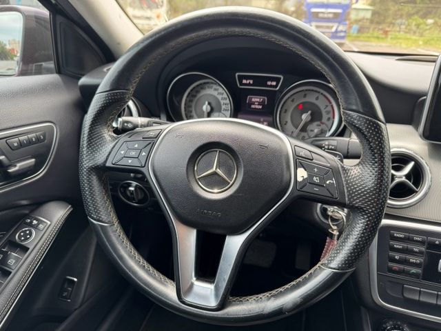 GLA200 換檔撥片/定速/倒車顯影/駕駛座記憶椅/電尾門  第8張相片