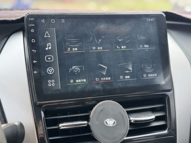 YARIS 經典 安卓機/倒車顯影/循跡防滑/電折後視鏡/抬頭顯示器  第8張相片