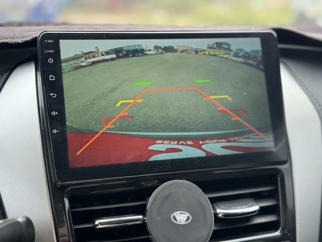 YARIS 經典 安卓機/倒車顯影/循跡防滑/電折後視鏡/抬頭顯示器  第9張相片
