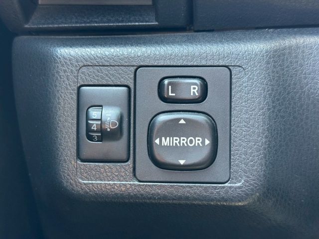 YARIS 雅緻 好開好停國產小車 超省油 稅金也不貴  第10張相片
