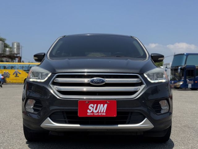 KUGA雅緻型 換檔撥片/衛星導航/倒車顯影/分區恆溫空調/後座出風口/電折後視鏡/織布座椅  第2張相片