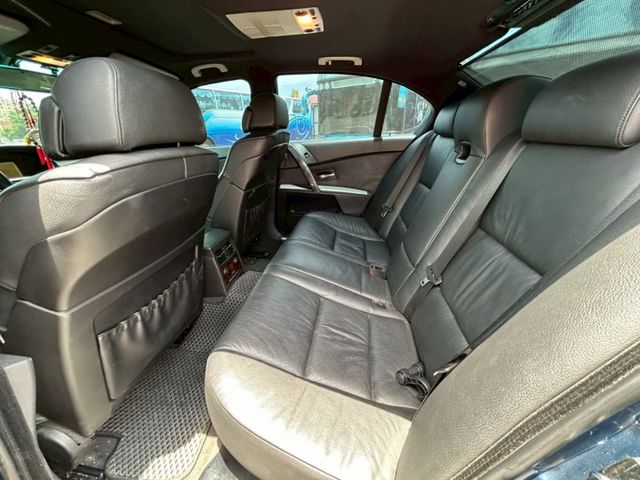 530i 稀有E世代大馬力 電動天窗/定速/分區恆溫空調/倒車顯影  第11張相片