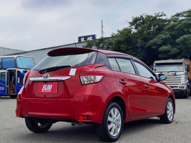 YARIS 經典+ 曜黑風格車頭/中控螢幕/衛星導航/倒車顯影  第4張相片