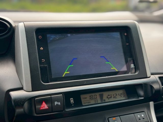 WISH 中控螢幕/倒車顯影/恆溫空調/電折後視鏡/抬頭顯示器/皮椅/後座出風口  第8張相片