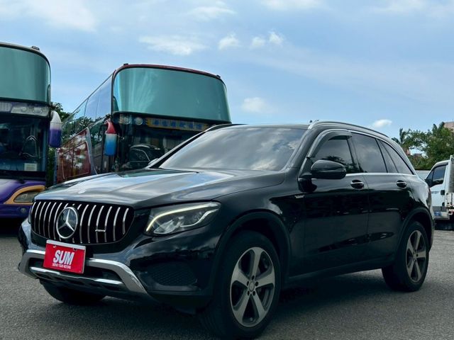 GLC300 ACC跟車/盲點偵測/摸門/全景天窗/抬頭顯示器/電熱椅/記憶椅/電動尾門  第1張相片