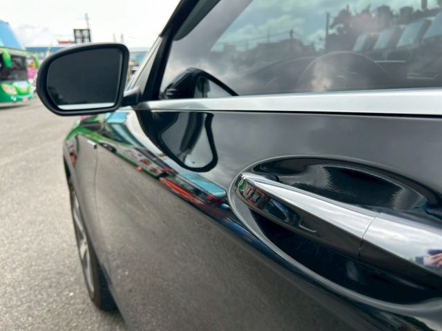 GLC300 ACC跟車/盲點偵測/摸門/全景天窗/抬頭顯示器/電熱椅/記憶椅/電動尾門  第7張相片