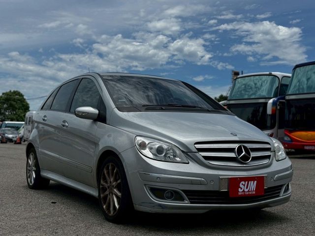 B170 方向盤快控鍵/倒車顯影/電動天窗  第3張相片