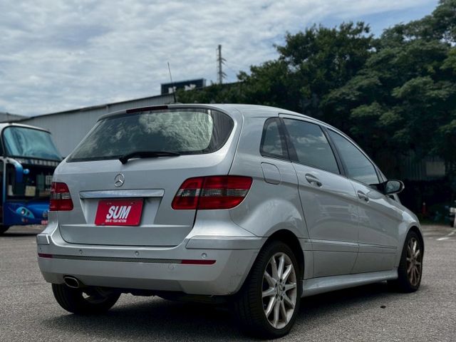 B170 方向盤快控鍵/倒車顯影/電動天窗  第4張相片