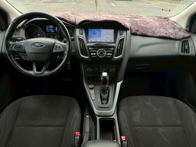 FOCUS ECOBOOST汽油時尚型 換檔撥片/定速/導航/倒車顯影/電折後視鏡/織布座椅  第7張相片