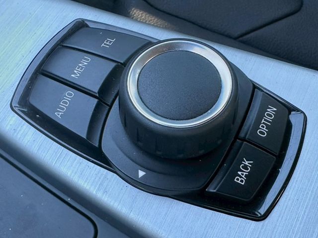 316i Sedan 分區恆溫空調/中控螢幕/倒車顯影/巡跡防滑/換檔撥片  第17張相片