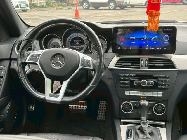 C250 電動椅/方向盤快控鍵/電動天窗/衛星導航/倒車顯影/分區恆溫空調/定速  第8張相片