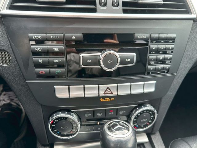 C250 電動椅/方向盤快控鍵/電動天窗/衛星導航/倒車顯影/分區恆溫空調/定速  第13張相片