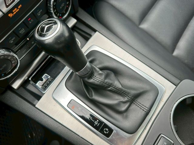 C250 電動椅/方向盤快控鍵/電動天窗/衛星導航/倒車顯影/分區恆溫空調/定速  第14張相片