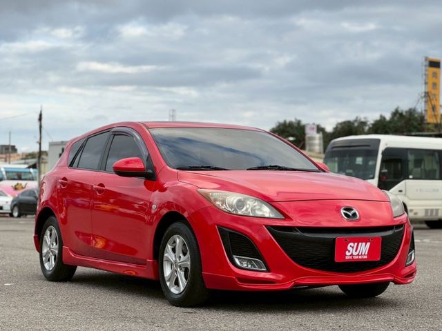 MAZDA3 5D 電動天窗/方向盤快控鍵/電折後視鏡  第3張相片
