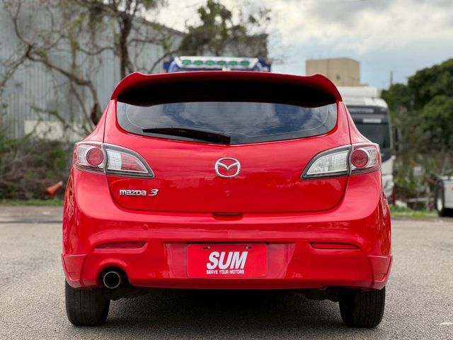 MAZDA3 5D 電動天窗/方向盤快控鍵/電折後視鏡  第5張相片