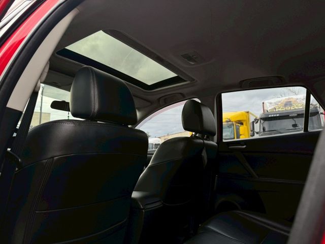 MAZDA3 5D 電動天窗/方向盤快控鍵/電折後視鏡  第13張相片