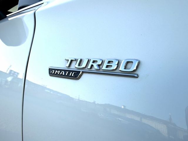 AMG A35 盲點/摸門/全景天窗/記憶電動椅/ACC跟車/換檔撥片/分區恆溫空調/倒車顯影/導航/自動停車系統  第8張相片