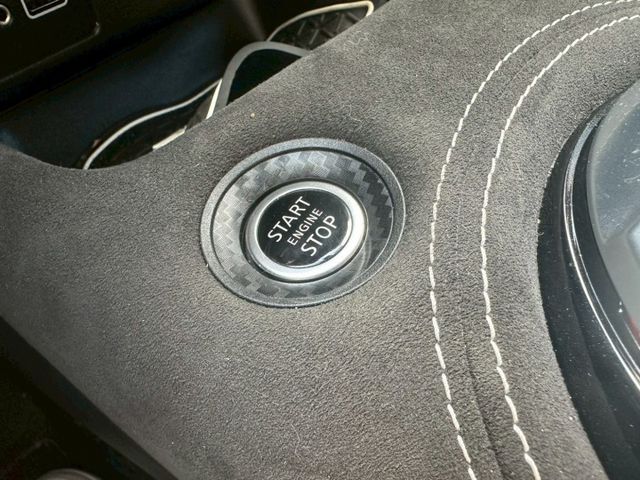 JUKE駕趣版 IKEY/盲點偵測/摸門/定速/電折後視鏡  第12張相片