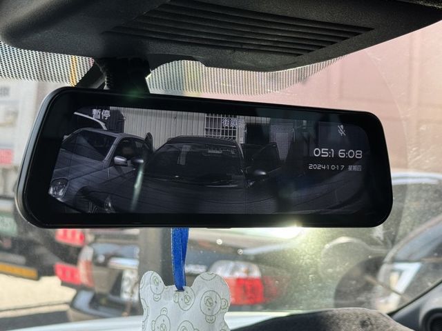 JUKE駕趣版 IKEY/盲點偵測/摸門/定速/電折後視鏡  第13張相片