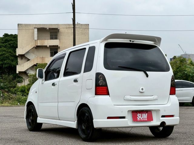 Solio 工務車、練習車首選，如果您只需要一台能遮風避雨的車，那這台絕對會是好選擇!  第6張相片