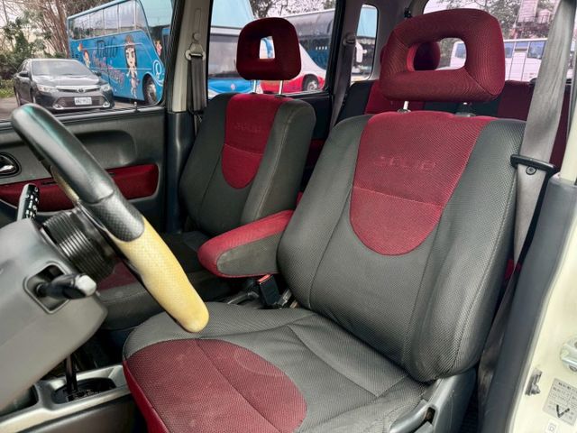 Solio 工務車、練習車首選，如果您只需要一台能遮風避雨的車，那這台絕對會是好選擇!  第9張相片