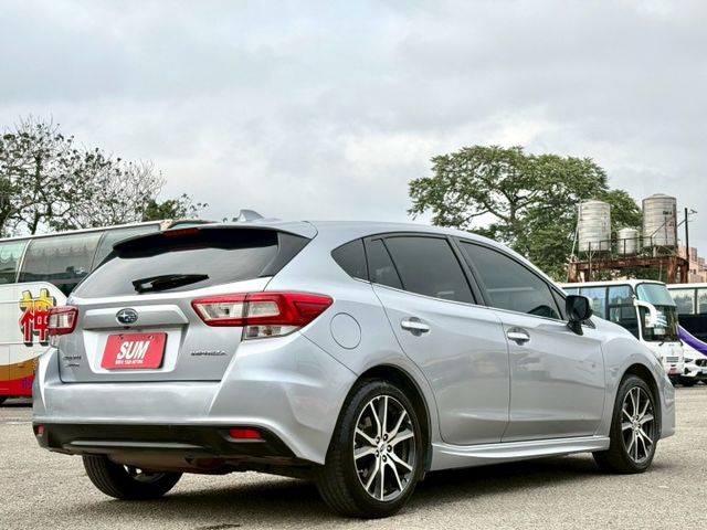 IMPREZA 1.6 摸門/定速/IKEY/電動天窗/循跡防滑/倒車顯影/分區恆溫空調  第5張相片
