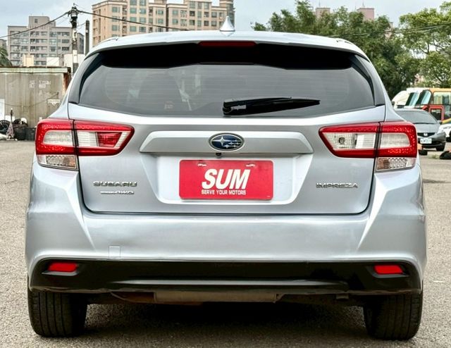 IMPREZA 1.6 摸門/定速/IKEY/電動天窗/循跡防滑/倒車顯影/分區恆溫空調  第6張相片