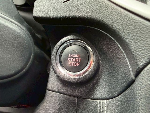 IMPREZA 1.6 摸門/定速/IKEY/電動天窗/循跡防滑/倒車顯影/分區恆溫空調  第12張相片