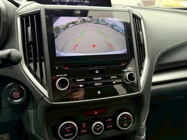 IMPREZA 1.6 摸門/定速/IKEY/電動天窗/循跡防滑/倒車顯影/分區恆溫空調  第15張相片