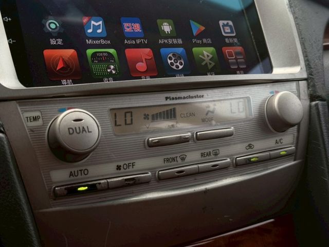 CAMRY 2.4 安卓機/分區恆溫空調/電折後視鏡/倒車顯影  第7張相片