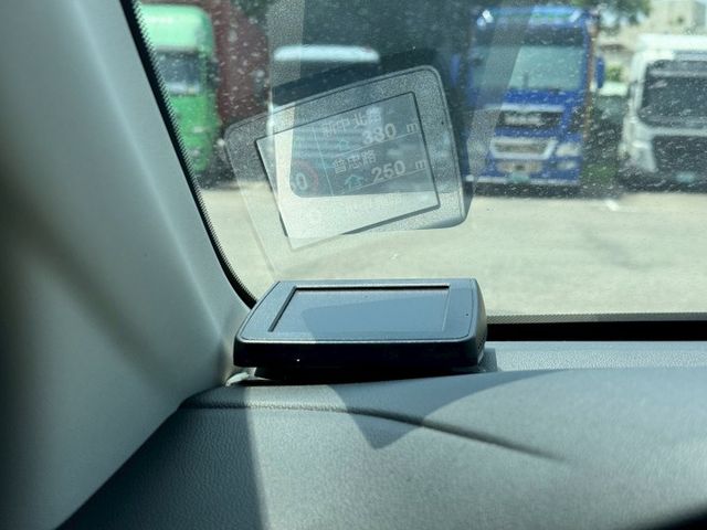 CR-V VTi-S 定速/衛星導航/倒車顯影/電折後視鏡/循跡防滑/分區恆溫空調/電動天窗/後座出風口  第13張相片