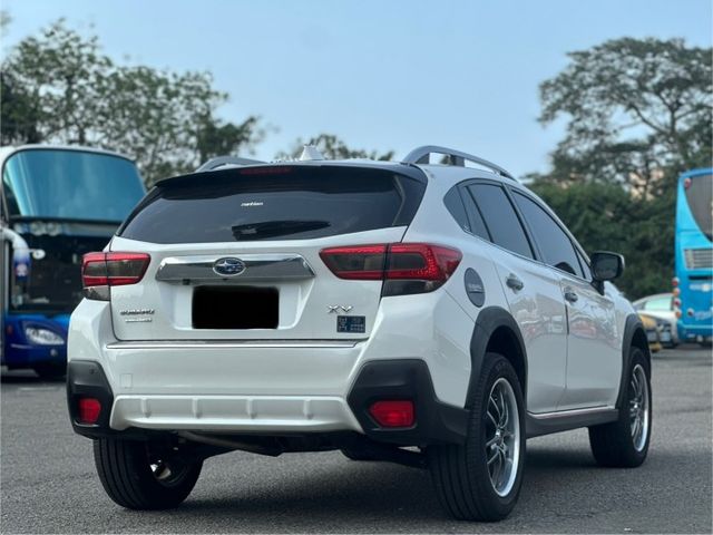 XV 2.0 i-S 電動椅/循跡防滑/定速/倒車顯影/安卓機/IKEY/分區恆溫空調/電動天窗  第4張相片