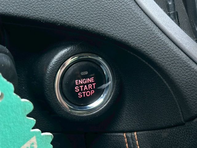 XV 2.0 i-S 電動椅/循跡防滑/定速/倒車顯影/安卓機/IKEY/分區恆溫空調/電動天窗  第10張相片